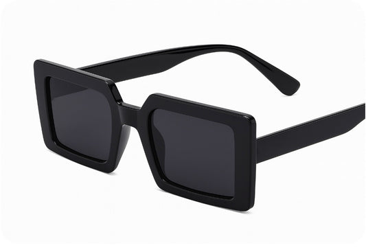 Sonnenbrille „Bold Square Black“