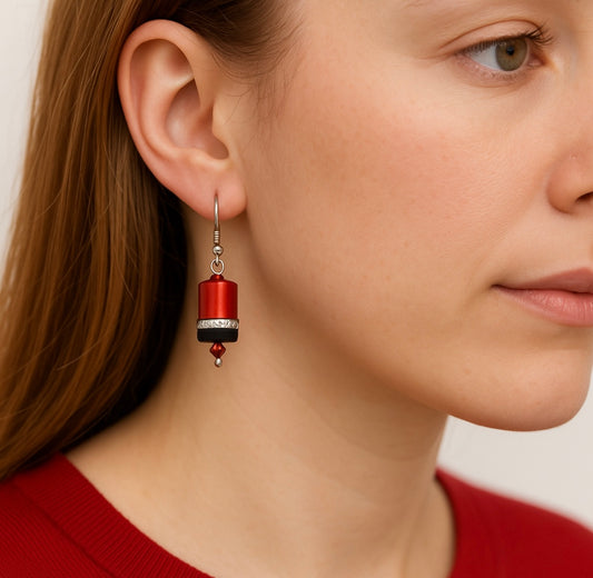 Handgefertigte Ohrringe "Rote Zylinder"