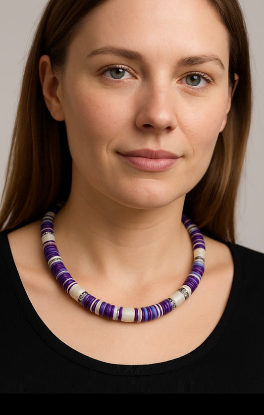 Handgefertigte Halskette „Viola“ – Limitierte Auflage