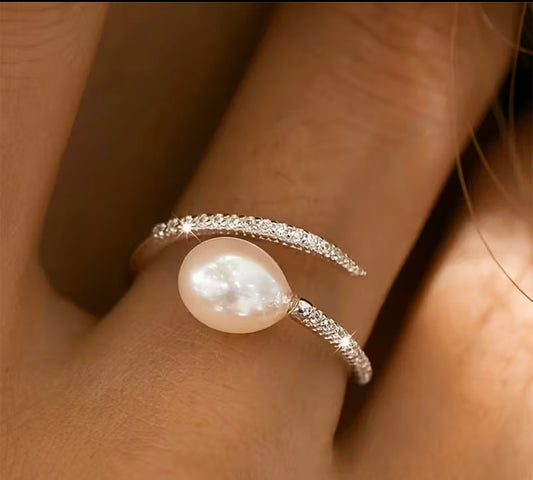 Silberring mit Süßwasserperle & Zirkonia – Verstellbar