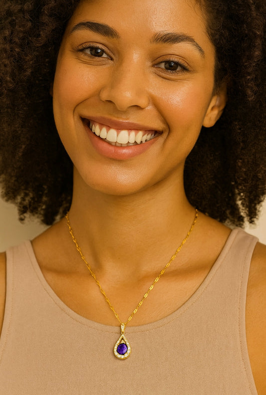 Fleur d’Estime – Tropfen-Halskette mit violettem Kristall