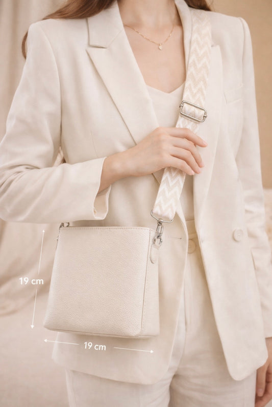 Minimalistische Umhängetasche aus echtem Leder – Cremeweiß
