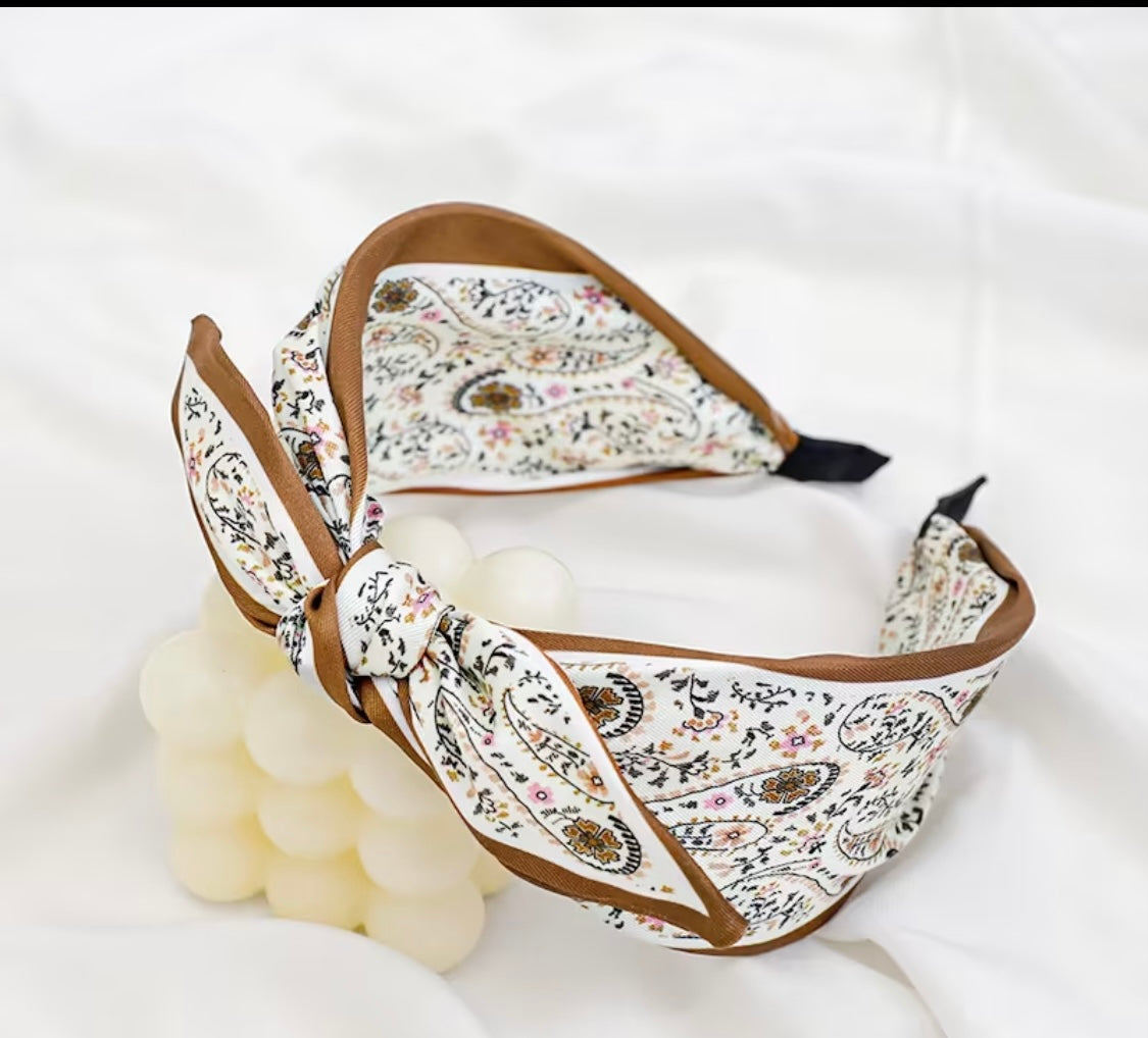 Haarreif mit Knoten – Paisley-Muster in Creme & Braun