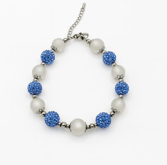 Handgefertigtes Armband „Marina Perla“ – Eleganz fürs Handgelenk