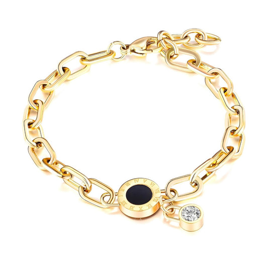 Gliederarmband mit schwarzem Medaillon & Zirkonia-Charm – 18 Karat vergoldet, wasserfest & hypoallergen