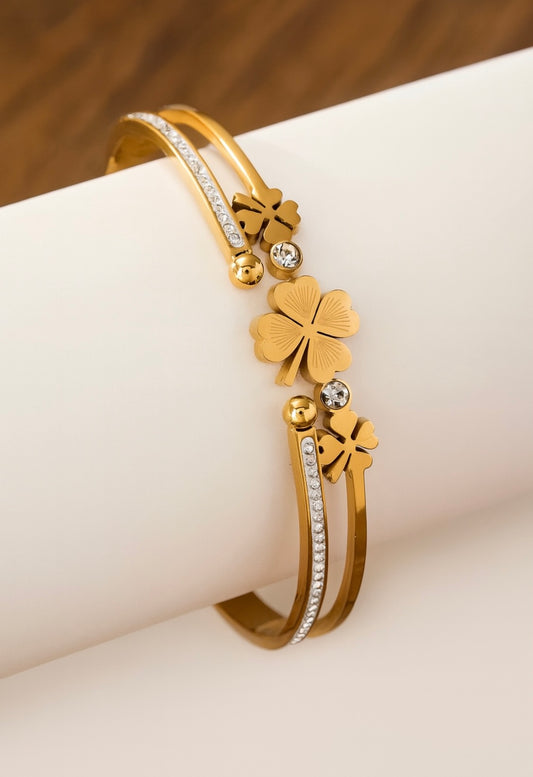 „Fleur d’Estime“ Armreif – 18K vergoldet, wasserfest & voller Bedeutung