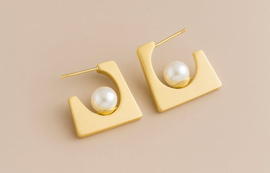 Geometrische Perlen-Ohrringe – 18K vergoldet