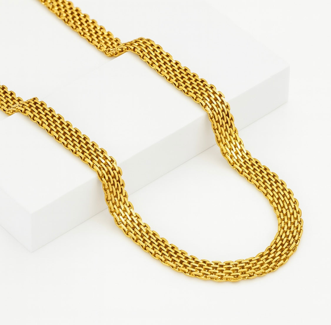Fleur d’Estime – Statement Halskette „Bold Elegance“