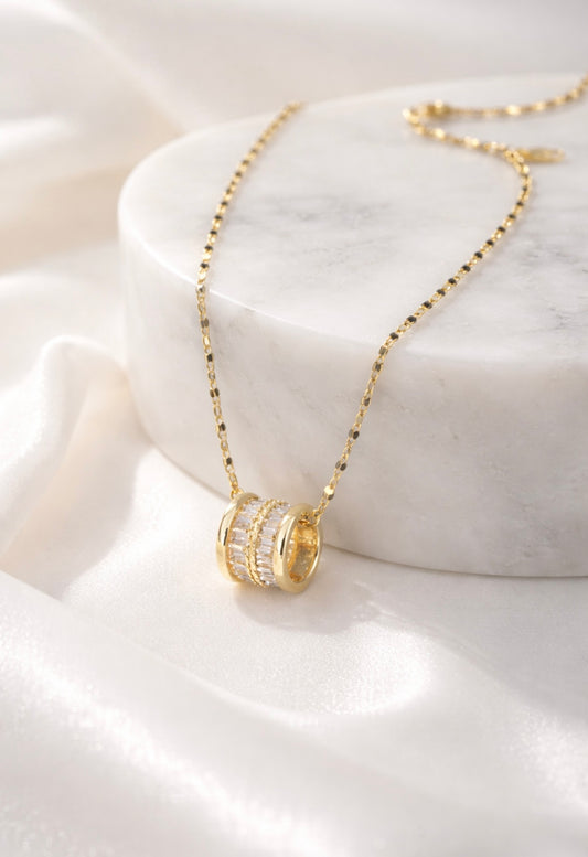 Fleur D’Estime – Vergoldete Zirkonia-Halskette