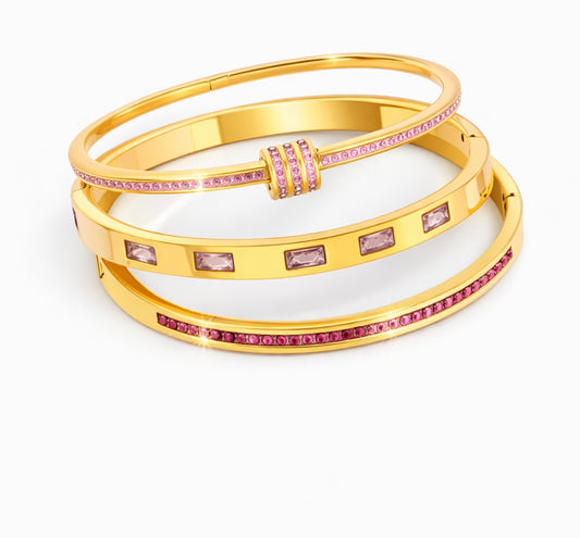 Goldene Armreif-Kollektion – 3er-Set mit rosafarbenen Zirkonia