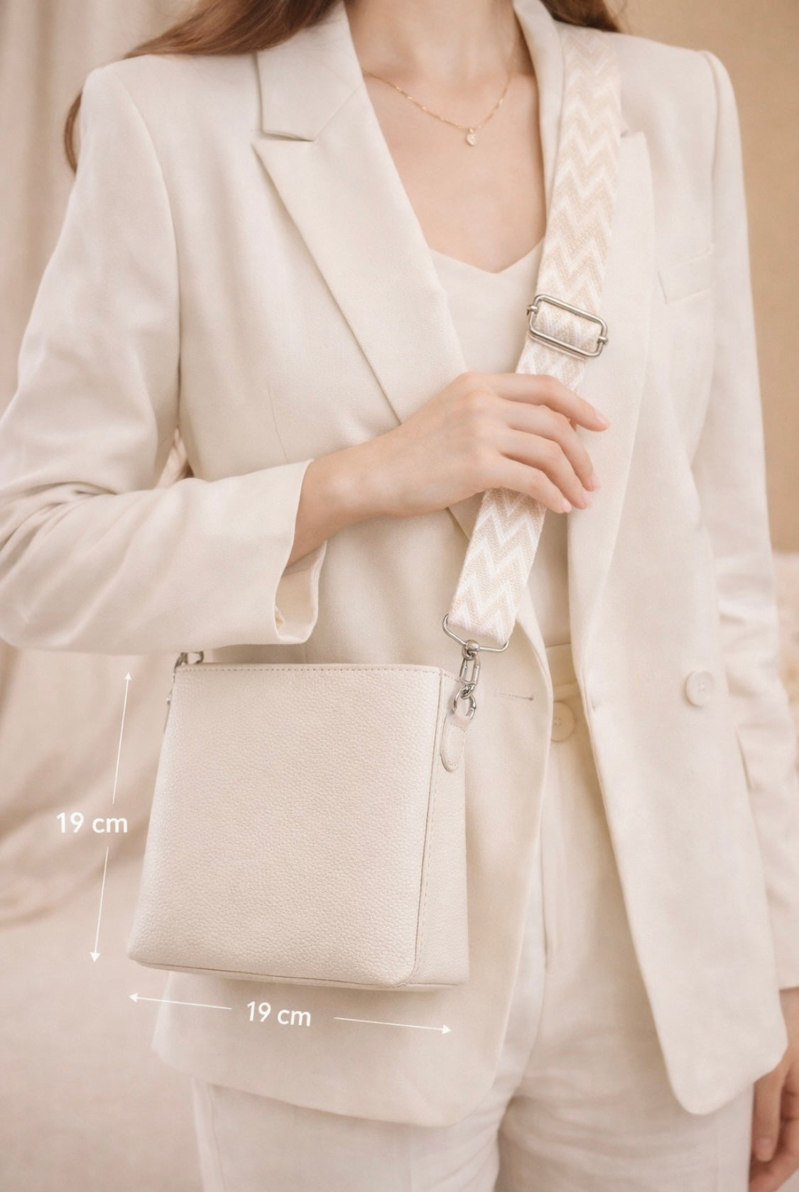 Minimalistische Umhängetasche aus echtem Leder – Cremeweiß