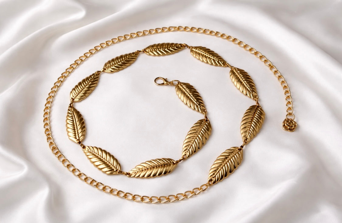Goldener Taillengürtel mit Blättermotiv – Eleganter Schmuckgürtel